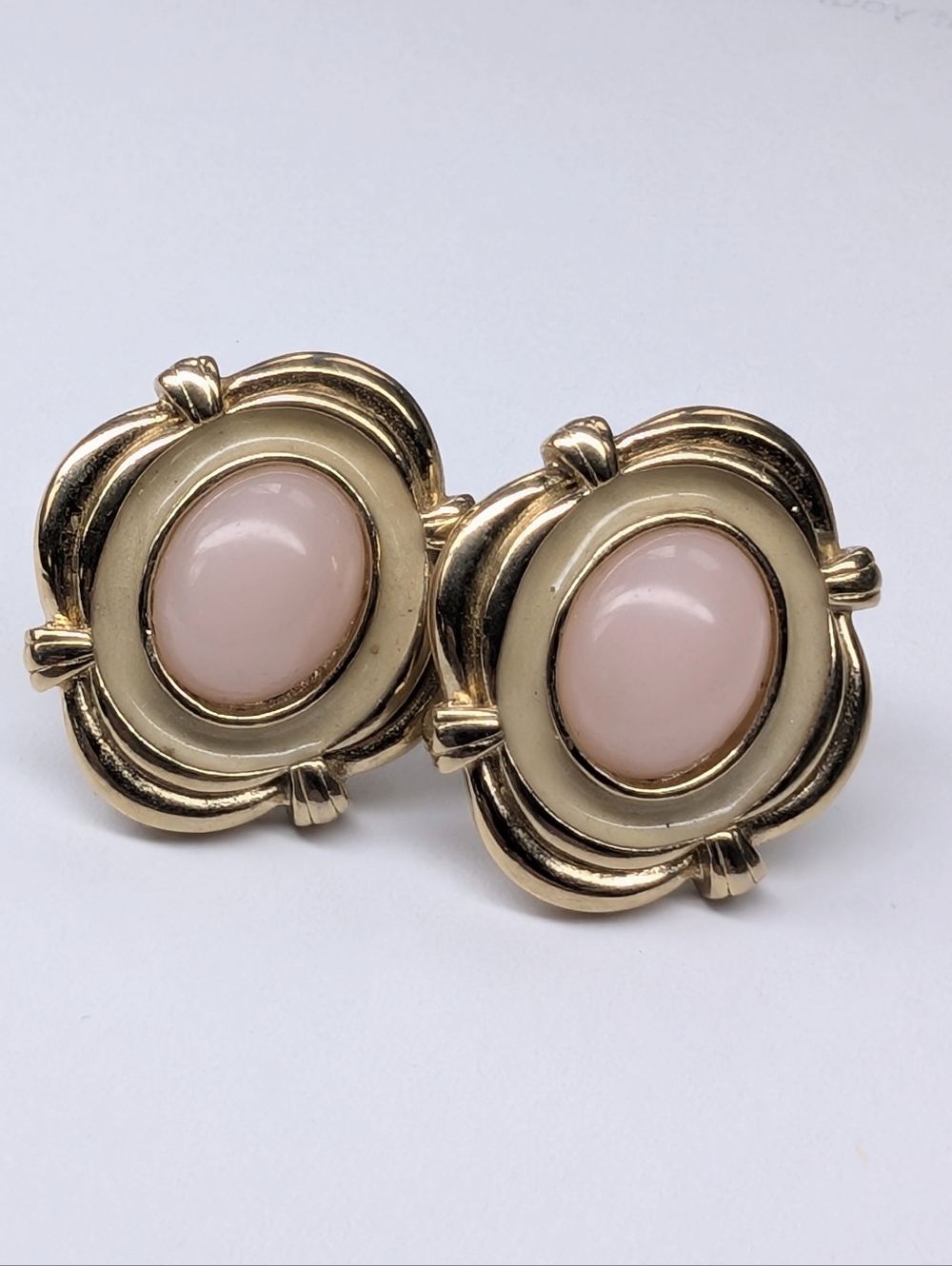 🩷 Vintage Pink Stone & Yellow Enamel Clip Earrings *4 For $20*
